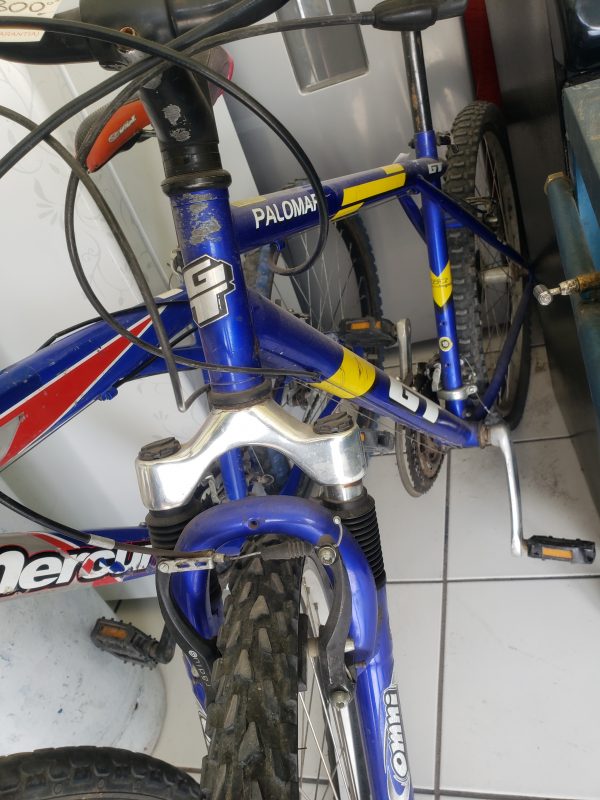 Bicicleta GT, rodada 26, 18 velocidades