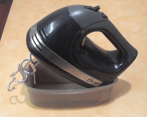 Batidora OSTER FPSTHM600-013